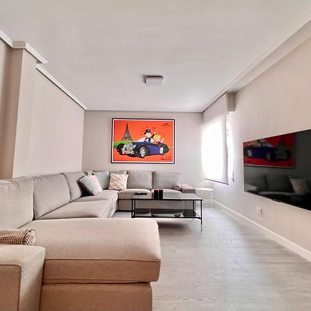 Housing Leon La Paloma Apartment Exterior photo